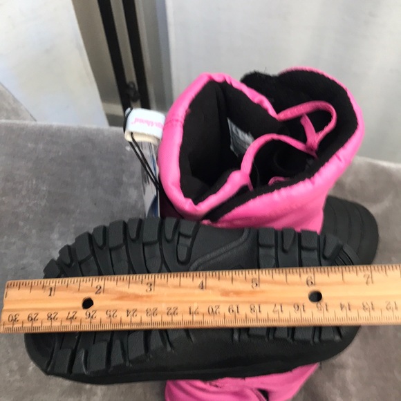 NEW snow Boots By One Step Ahead Kids Size 7 Pink & Black New with Tags - Picture 10 of 11